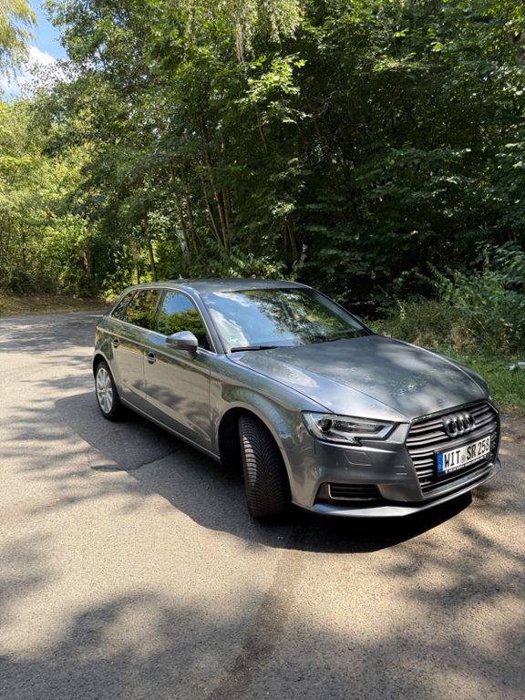 Bild des Angebotes Audi A3 Sportback | Apple CarPlay | Sitzheizung