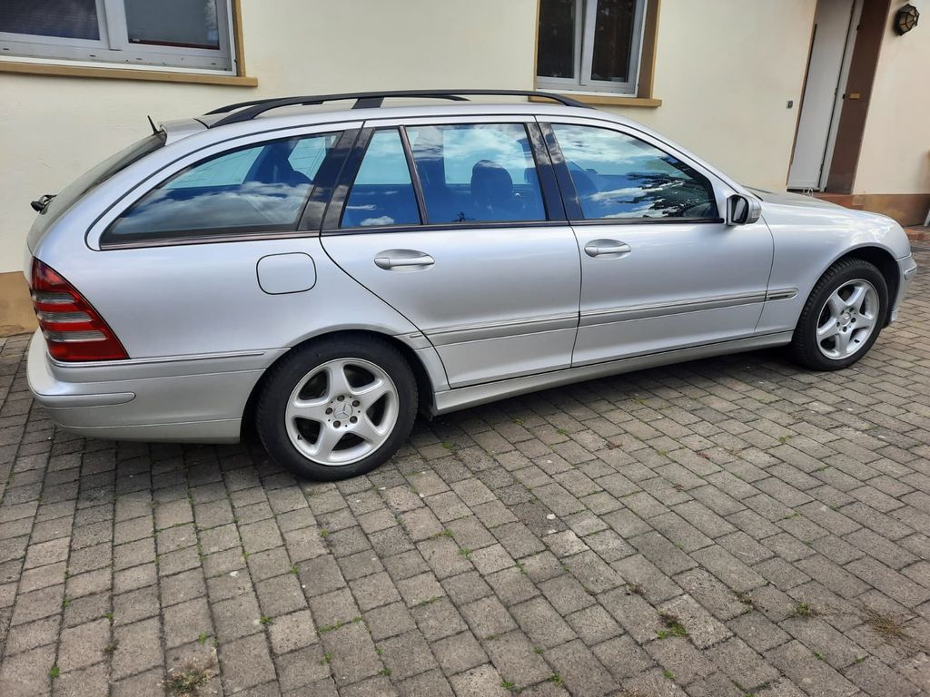 Bild des Angebotes Mercedes-Benz 270 CDi W203