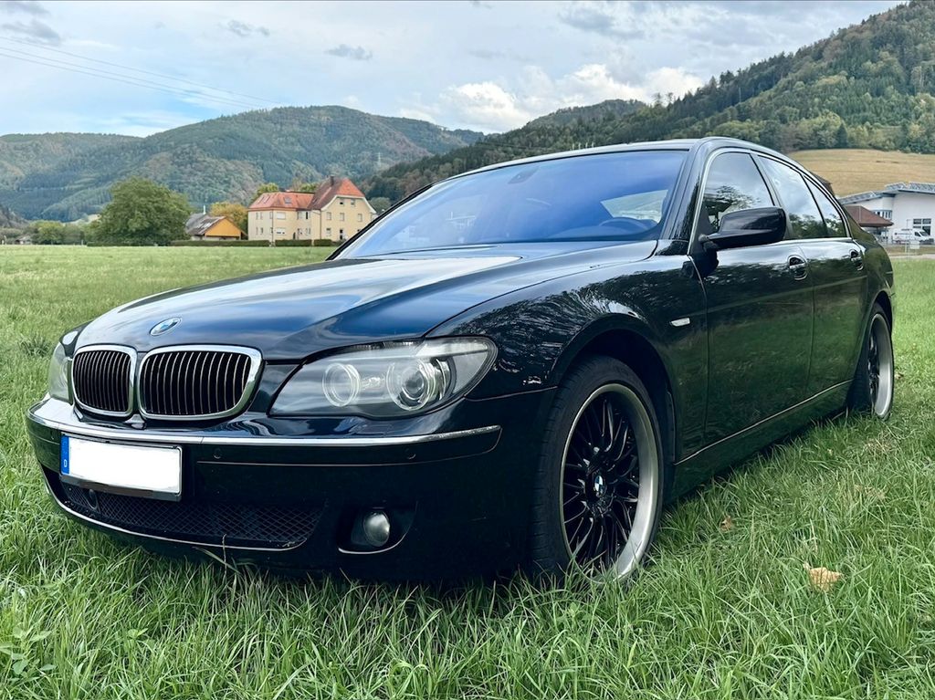 Bild des Angebotes BMW 745d A - E65
