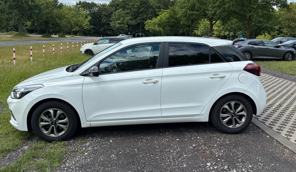 Bild des Angebotes Hyundai i20 1.0 T-GDI 74kW DCT Advantage Advantage