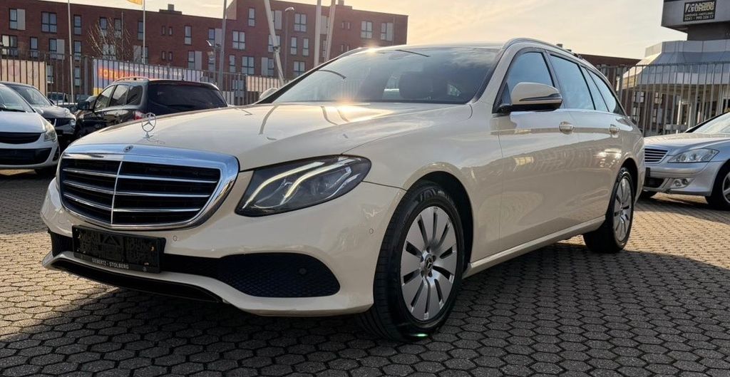 Bild des Angebotes Mercedes-Benz E 220d | 9G Tronic | 2020 | Gepflegt | Taximeter
