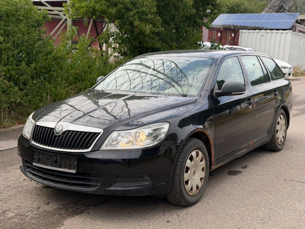 Bild des Angebotes Skoda Octavia Combi Classic 1.6 TDI/KLIMA/EURO5/AHK/
