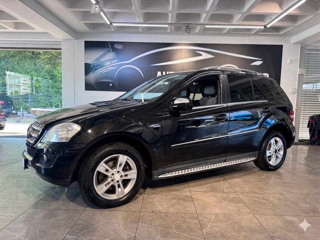 Bild des Angebotes Mercedes-Benz ML 300 CDI BE Sportpaket *Automatik*AHK 3,5t *