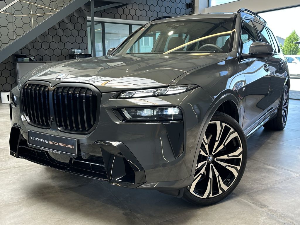 Bild des Angebotes BMW X7  xDrive 40d  B&W Standheizung Head-Up Voll