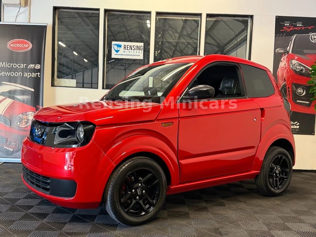 Bild des Angebotes Ligier Myli 2024 Red Sport Mopedauto Microcar 45KM auto
