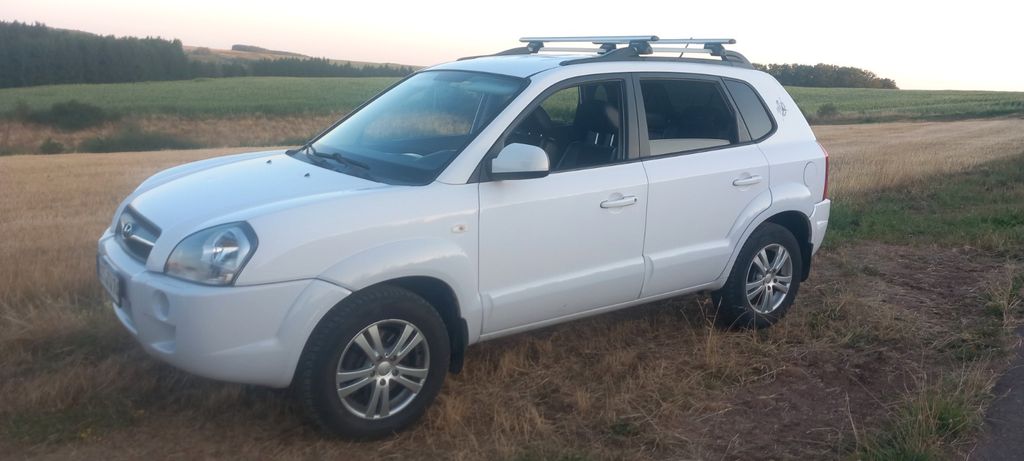 Hyundai TUCSON 2.0 CRDi, Dachträger, AHK...Tausch VW T4