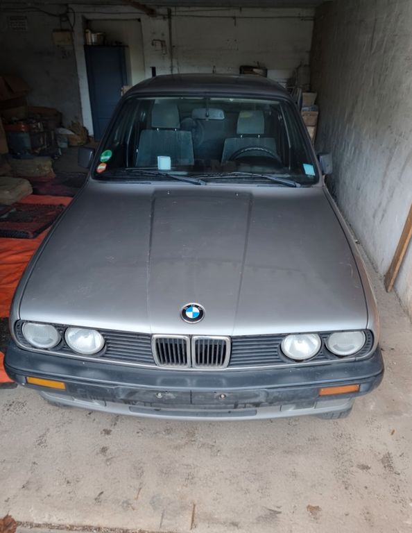 BMW E30 316i
