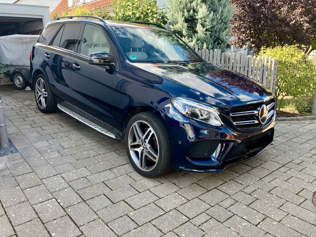 Bild des Angebotes Mercedes-Benz GLE 400 4MATIC AMG Line Trittbrett/Pano/AHK