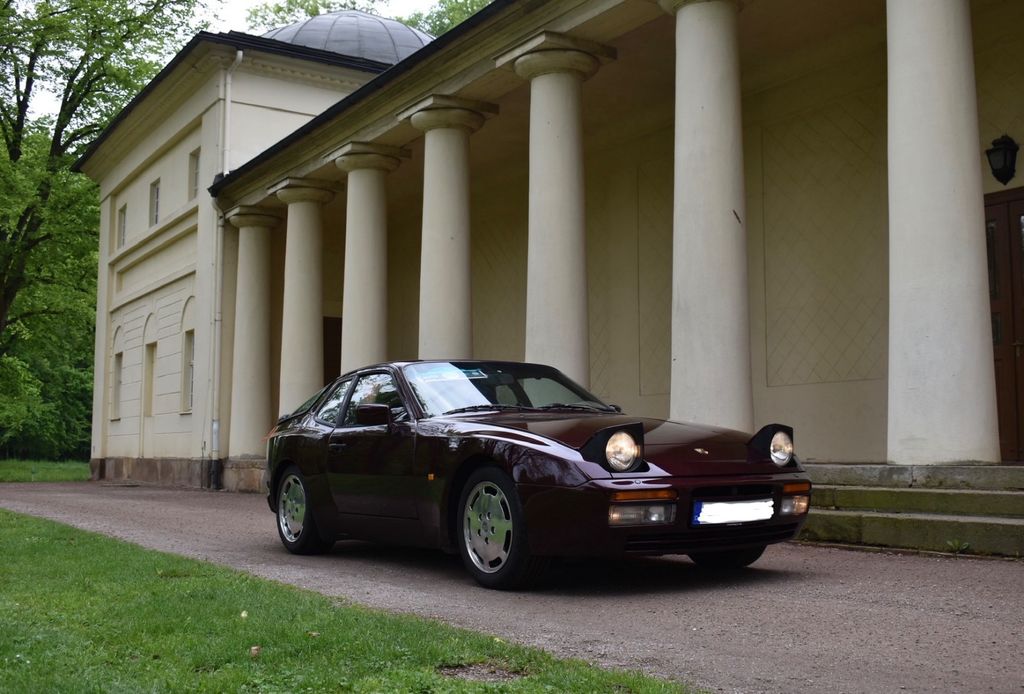 Porsche 944 S2 3.0 l 16V - zyclamrot, Sportgetriebe