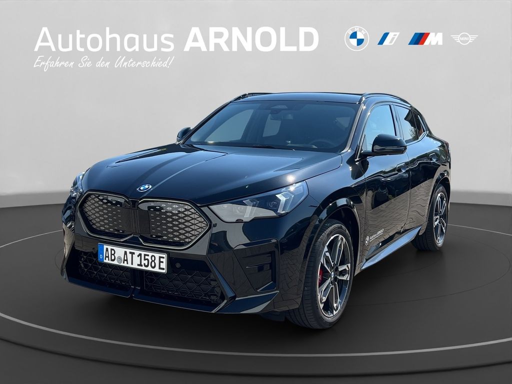 Bild des Angebotes BMW iX2 xDrive30 M Sportpaket Pro Head-Up Harman Kar