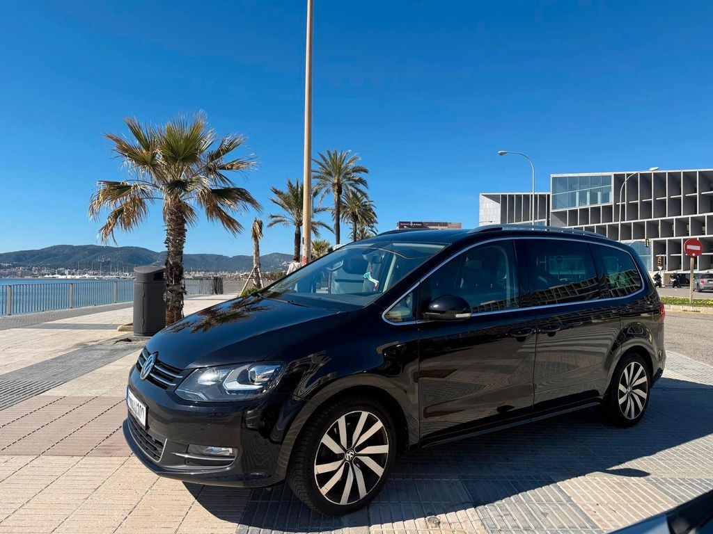 Bild des Angebotes Volkswagen Sharan 2.0 TDI SCR 135kW DSG 4MOT BMT SOUND