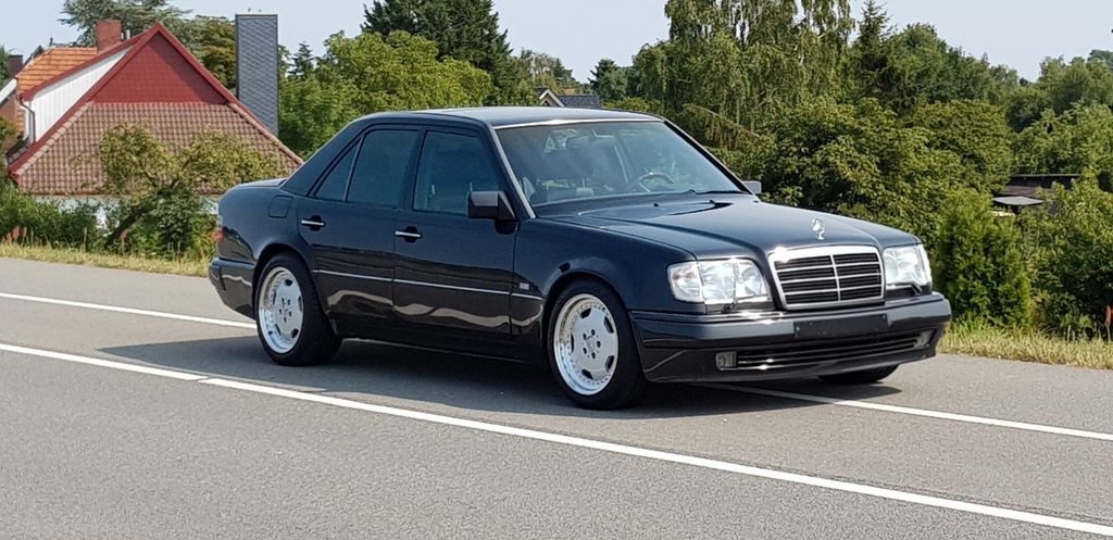 Bild des Angebotes Mercedes-Benz E 60 AMG