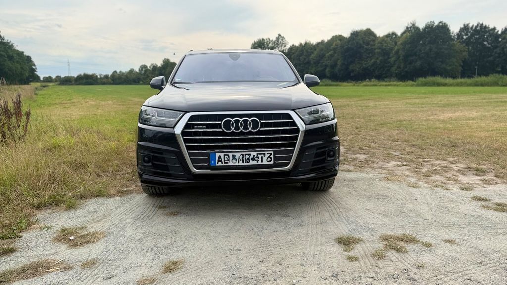 Bild des Angebotes Audi Q7 3.0 TDI 7Sitzer, 113.000km m. neue Motor