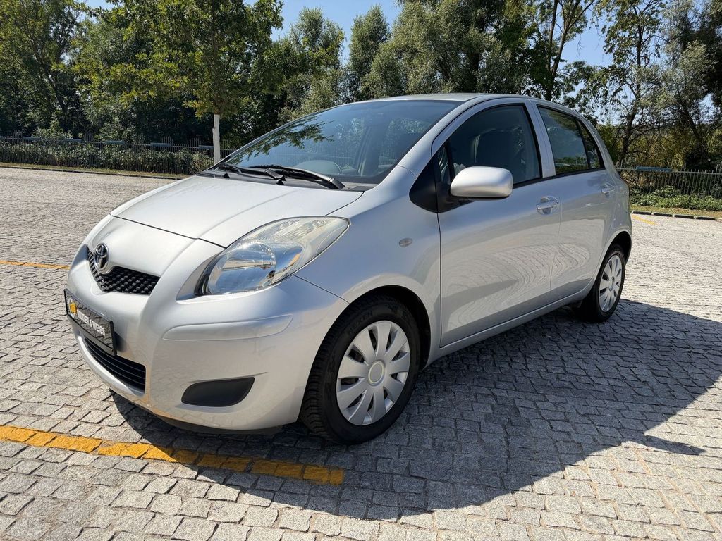 Bild des Angebotes Toyota Yaris 1.3 Sol 1.HAND/AUTOMATIK/KLIMA/*NUR*30.000