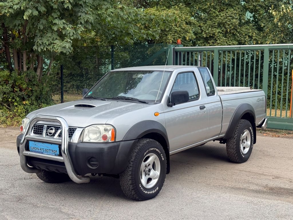 Nissan Navara NP300 Pick-up Double Cab 4X4