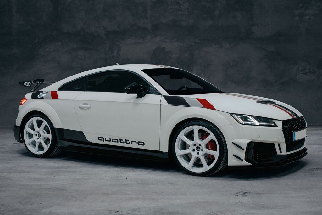 Bild des Angebotes Audi TT RS 40 Jahre quattro Edition  Nr. 39/40