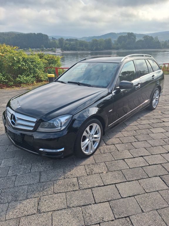Bild des Angebotes Mercedes-Benz C 300 CDI 4MATIC T AVANTGARDE Autom. AVANTGARDE