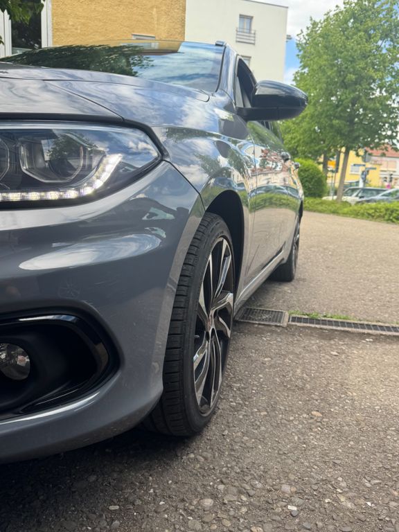 Bild des Angebotes Fiat Tipo 1.4 T-Jet S-DESIGN S-DESIGN