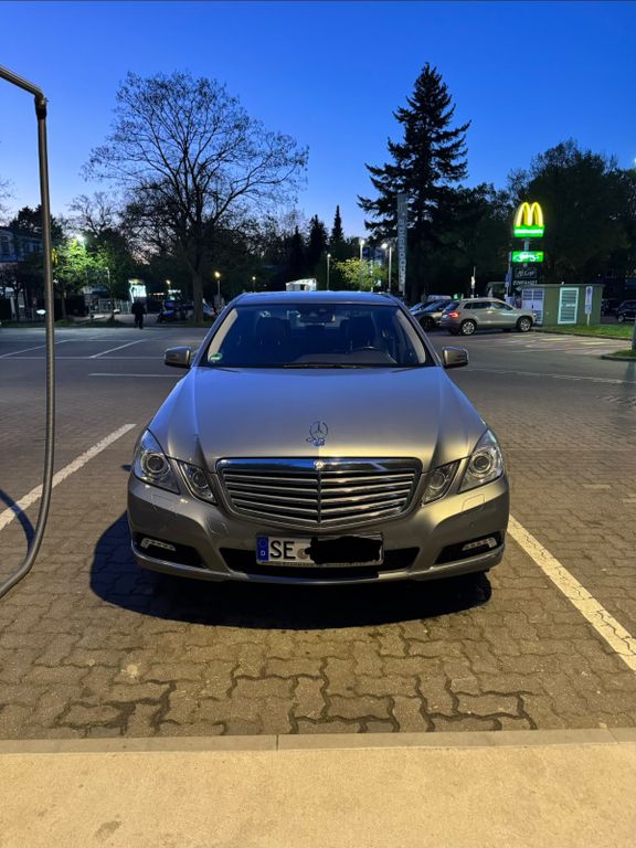 Bild des Angebotes Mercedes-Benz E 350 CGI BlueEFFICIENCY ELEGANCE ELEGANCE