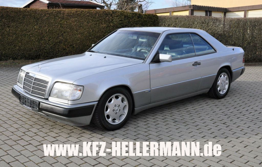Bild des Angebotes Mercedes-Benz CE 300 -W 124