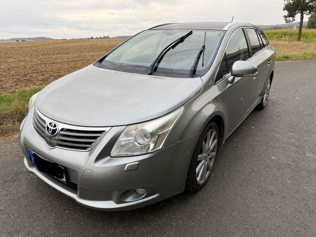 Bild des Angebotes Toyota Avensis Combi TEC-Edition 2.2 D-4D Automatik...