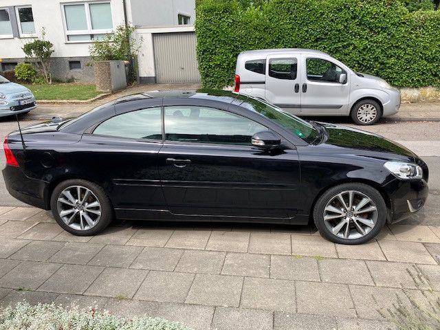 Bild des Angebotes Volvo C 70 Cabrio Diesel Automatic Momentum