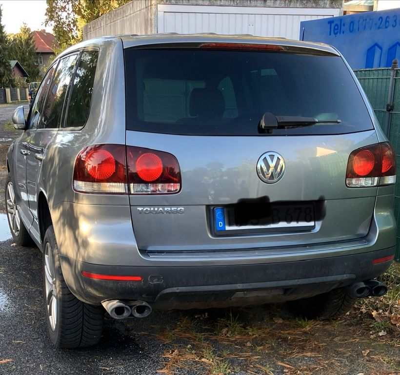 Volkswagen Touareg 3.2 V6 Benzin TÜV 07/2028