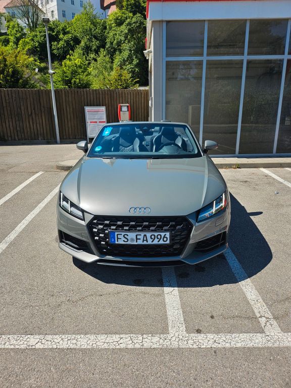 Audi TT 45 TFSI S tronic Roadster -