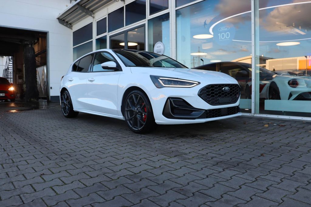 Ford Focus ST X 2.3 EcoBoost ACC Pano 4,99% FIN* AHK