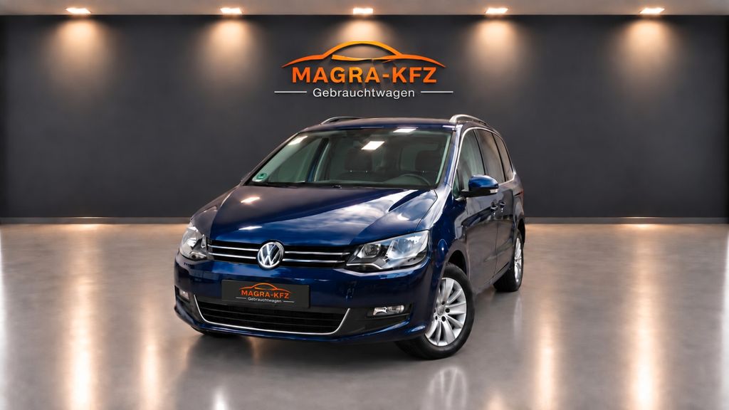 Bild des Angebotes Volkswagen Sharan 2,0 TDI DSG*AHK*XENON*NAVI*CAM*7-SITZER