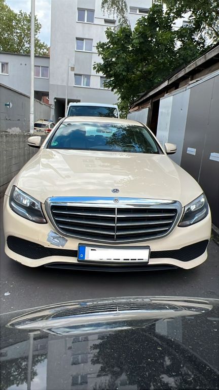 Bild des Angebotes Mercedes-Benz E 200 E Limousine E 200 d