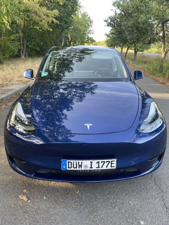 Bild des Angebotes Tesla Model Y Long Range AHK RWD 34.000 km