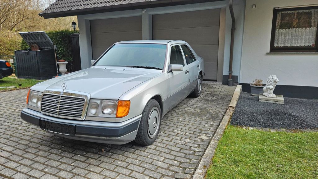 Bild des Angebotes Mercedes-Benz 230