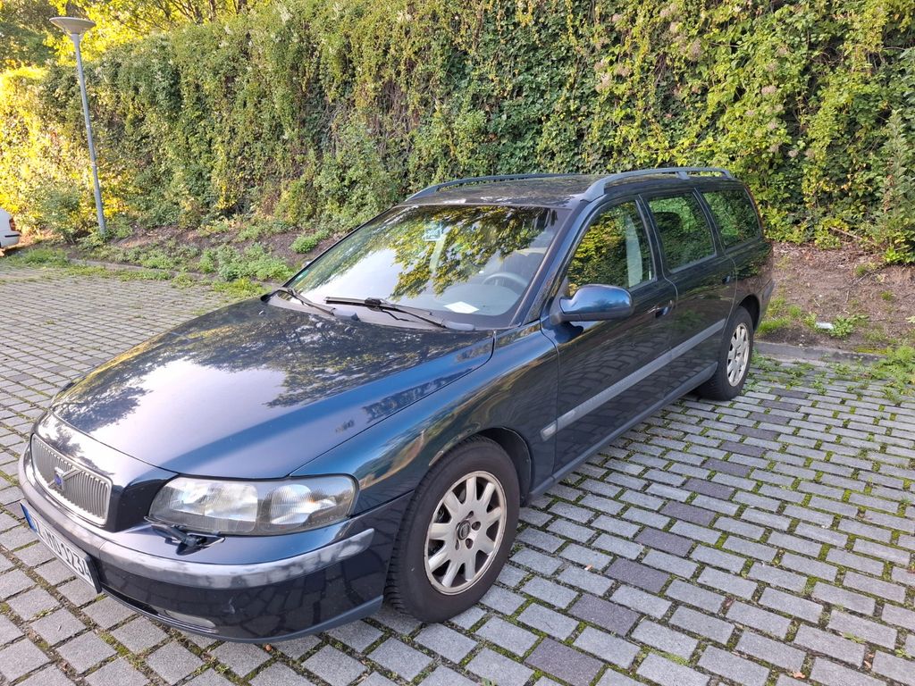 Bild des Angebotes Volvo V70, LPG, 7Sitzer