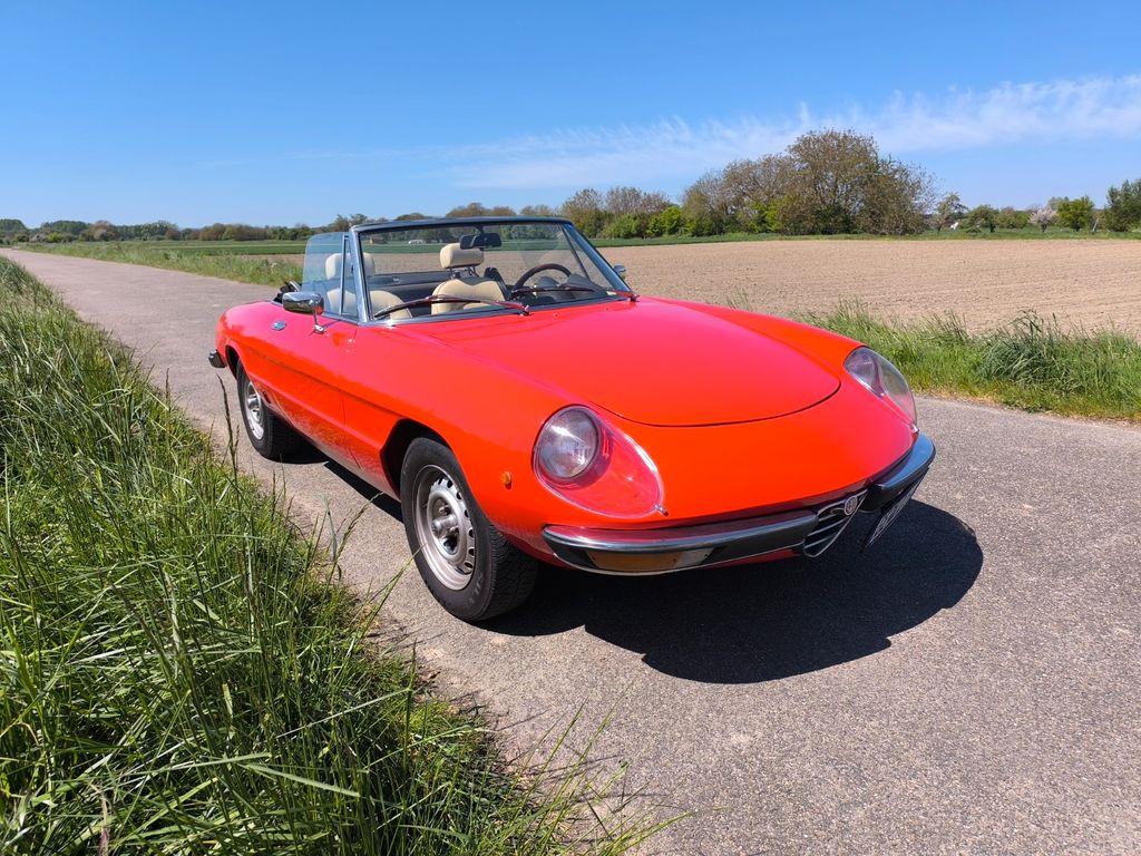Alfa Romeo Spider 2000 Veloce Fastback