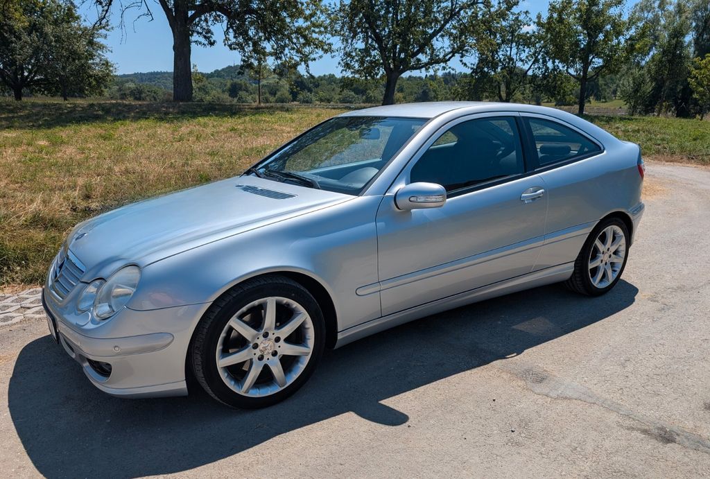 Bild des Angebotes Mercedes-Benz C 230 / 7G - Tronic Sportcoupe Evolution