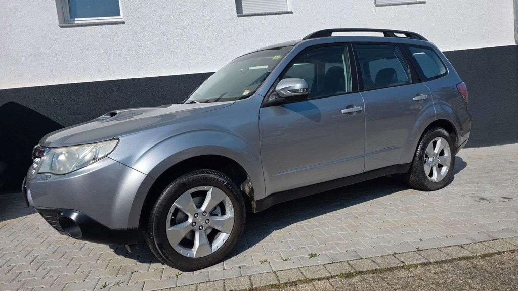 Subaru Forester 2.0D+PANO+4X4+KAMERA+ANHÄN
