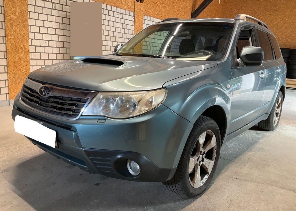 Bild des Angebotes Subaru Forester 2.0D ALLRAD+Xenon+S.DACH+SHZ+AHK+TÜV