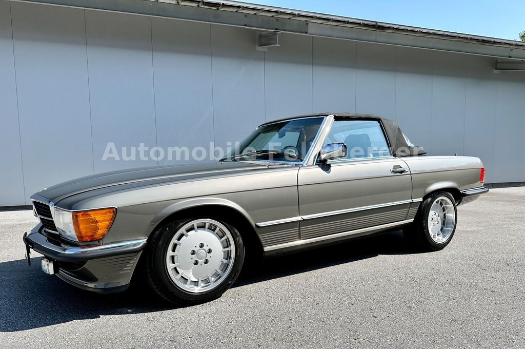 Bild des Angebotes Mercedes-Benz SL 560 seltene Farbkombi Lorinser Sammlerauto