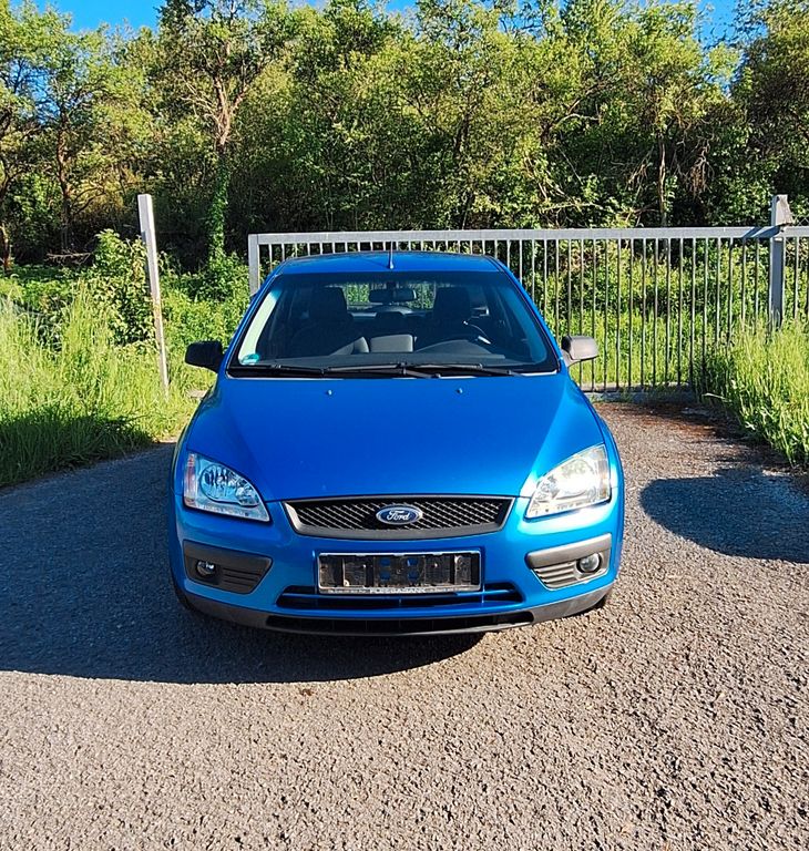 Bild des Angebotes Ford Focus 1,6 Ghia Ghia