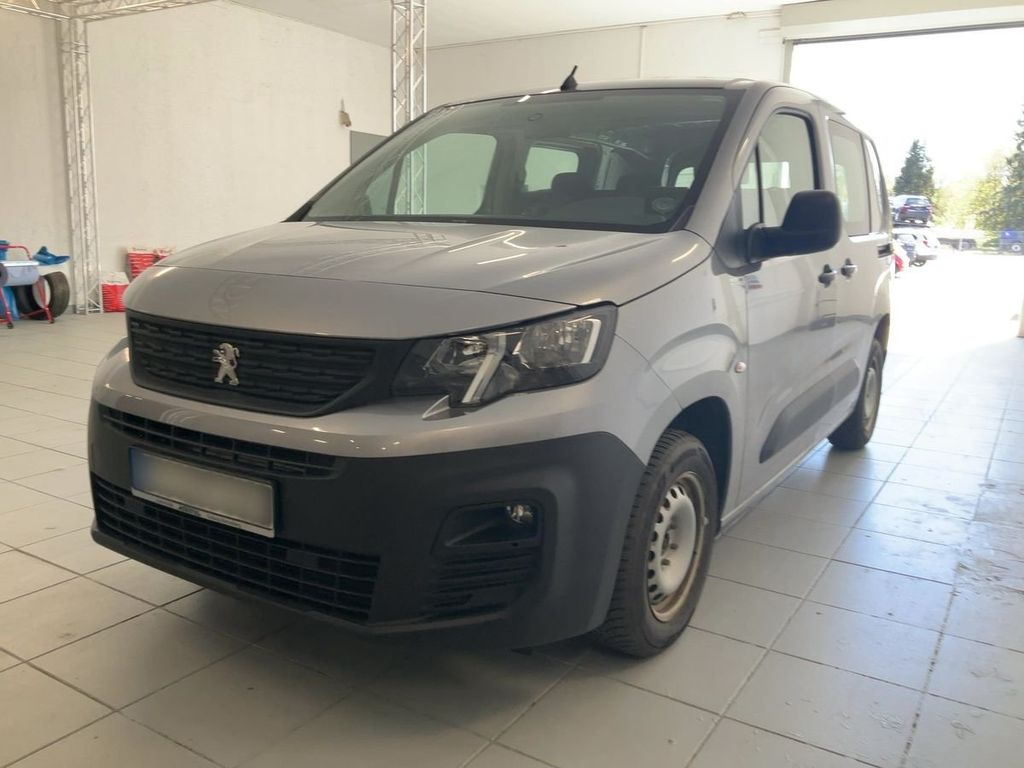 Bild des Angebotes Peugeot Partner 1.2 PureTech 110 Premium L1 S&S  3 Sitze