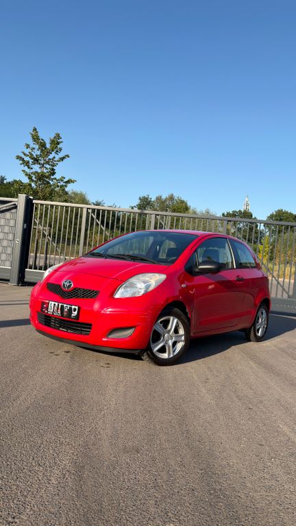 Toyota Yaris 1,0-l-Dual-VVT-i Cool -