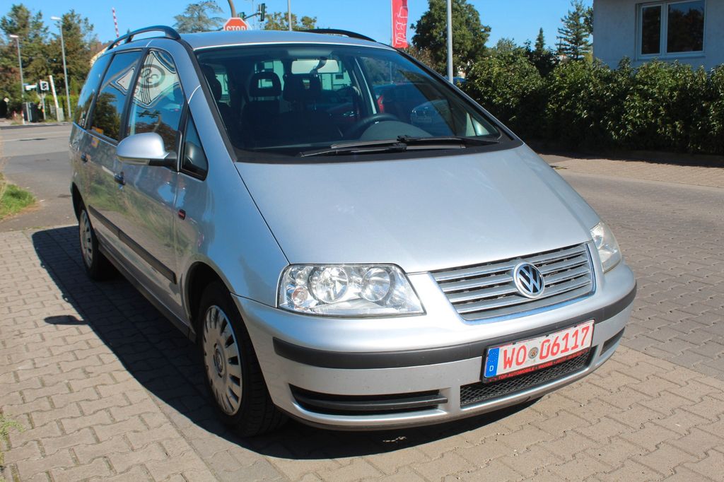 Bild des Angebotes Volkswagen Sharan 2.0TDI Trendline