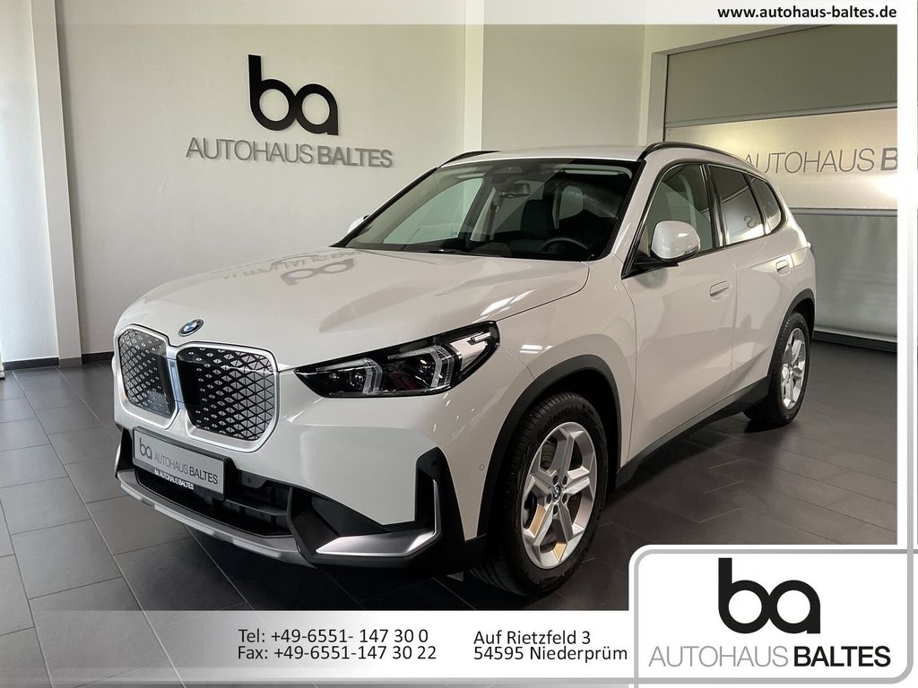 Bild des Angebotes BMW iX1 xDrive30 18"/LCPlus/Kam/LED/Shadow/Premium