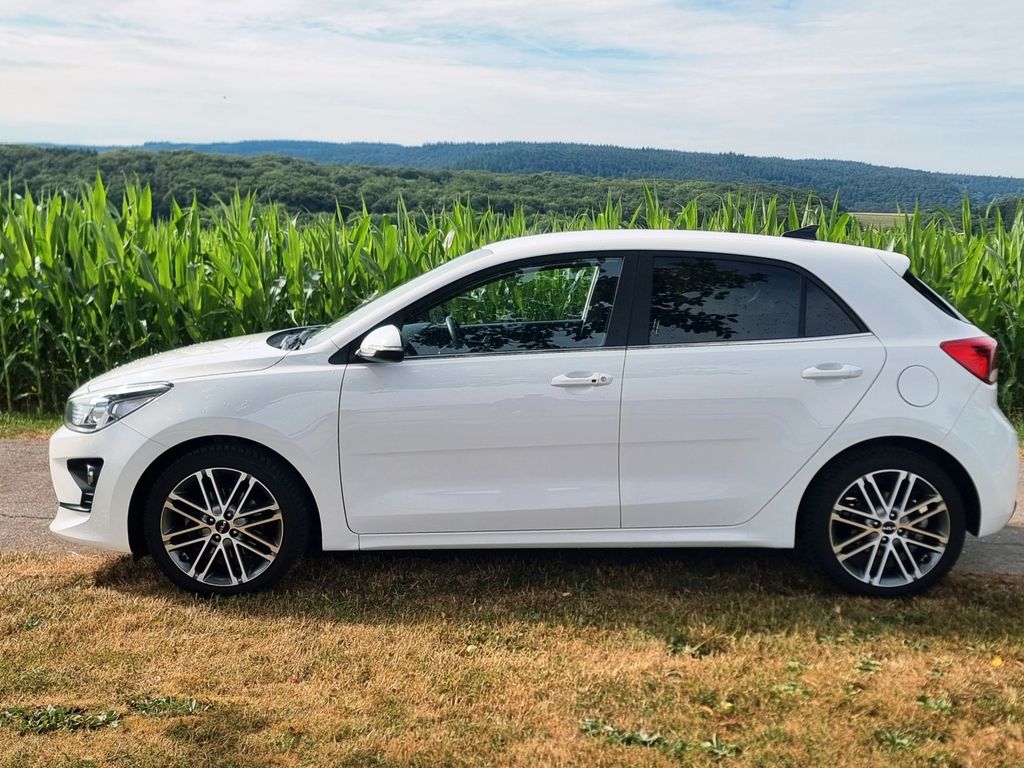 Bild des Angebotes Kia Rio *Zustand Neuwertig + Platinum-Ausstattung *