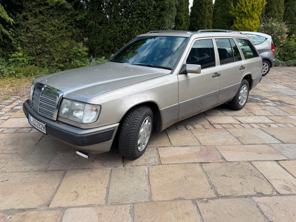 Bild des Angebotes Mercedes-Benz 300 W124 Turbodiesel Klimaanlage 128tkm