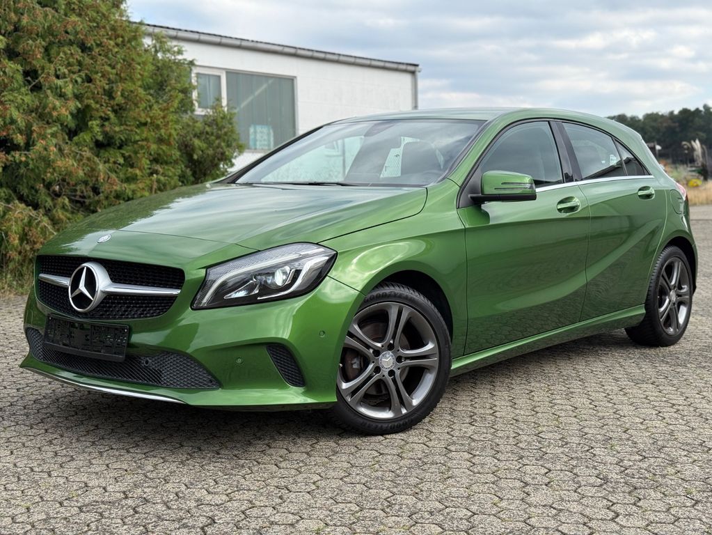 Bild des Angebotes Mercedes-Benz A 180 BlueEfficiency * LED * NAVI * TOP