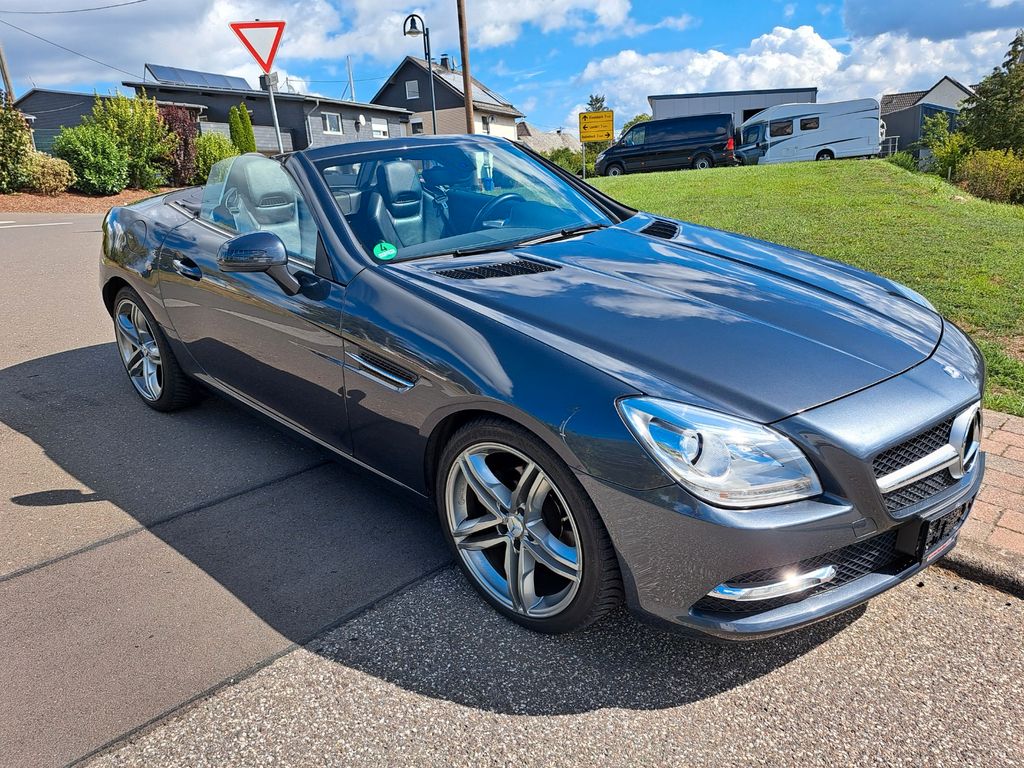 Bild des Angebotes Mercedes-Benz SLK 200  Leder Klima Airscarf Navi 18 Zoll