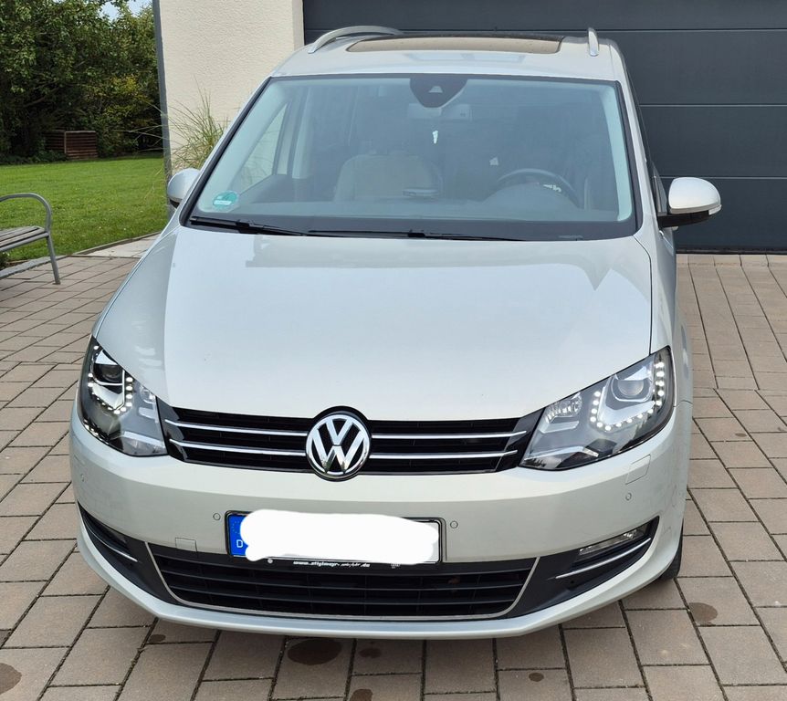 Bild des Angebotes Volkswagen Sharan 2.0 TDI Highline DSG,AHK,PANO,STANDH