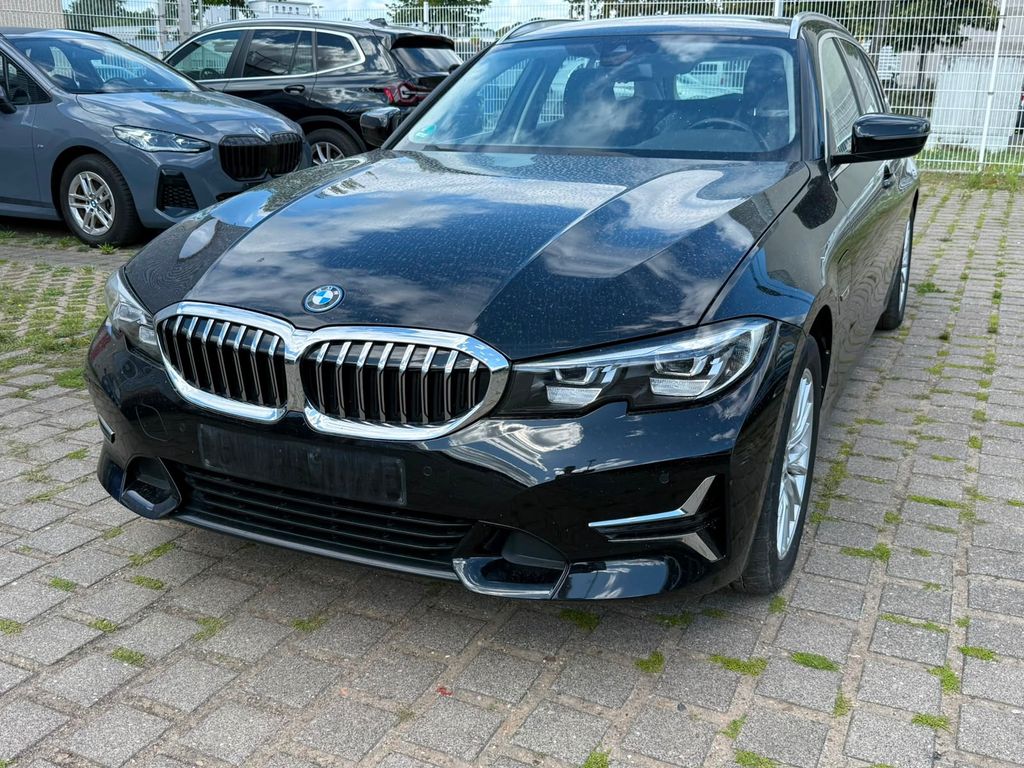 Bild des Angebotes BMW 330 e Luxury Line